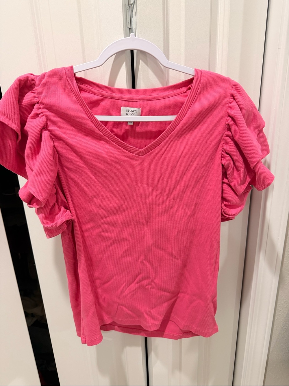 crown & ivy Bright Pink V-Neck Ruffle Sleeve Top